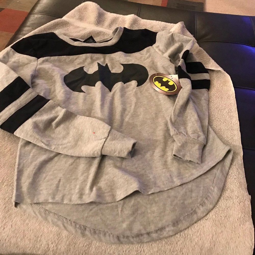 Size small Batman t-shirt NWT
